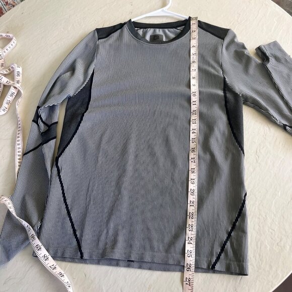 Blanc Noir Seamless Energy Nylon Blend Long Sleeve Shirt Size L - Picture 6 of 7